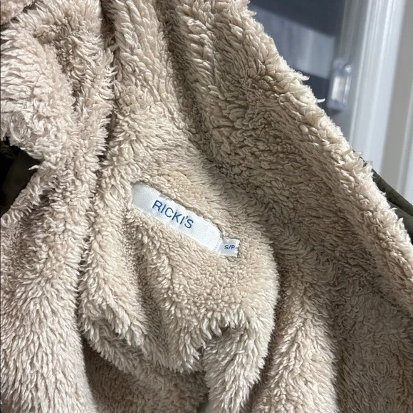 Ricki’s Spring Parka - Picture 8 of 8